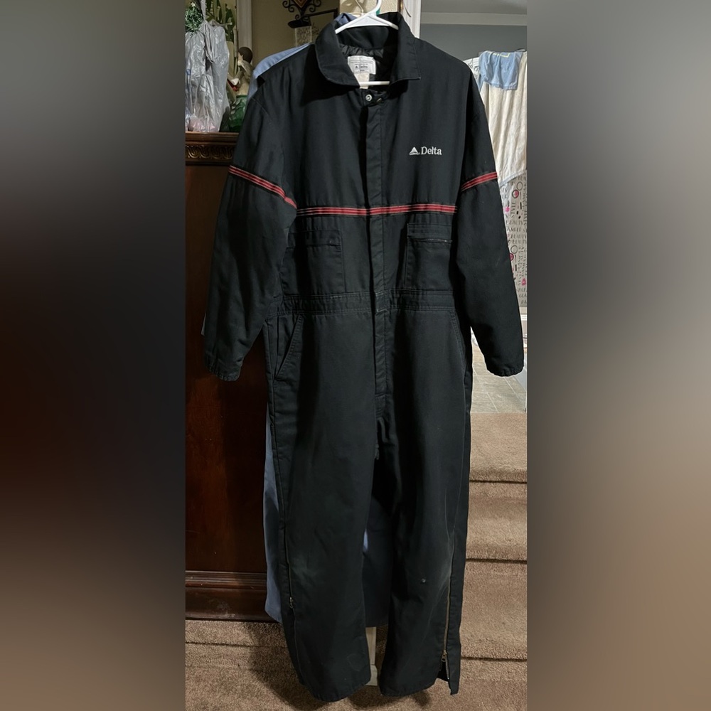 Delta Airlines Coveralls Men's Insualted Winter Suit Vintage Size Large/X-large